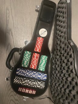Hard Rock: sada na poker - 2