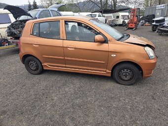 Kia Picanto 1.1i - 2