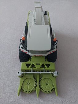 Bruder - Řezačka na kukuřici CLASS JAGUAR - 2