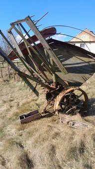 Historický zemědělský stroj - 2