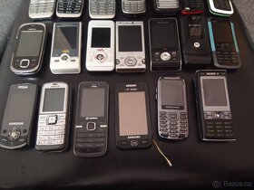 Prodám 20 mobilů na ND . - 2