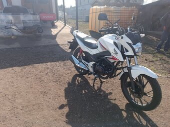 Honda CB 125F - 2