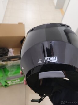 E kolobezka kingsong n10 + helma - 2