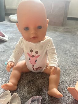 Baby born dvě panenky+oblečky komplet 800,- - 2