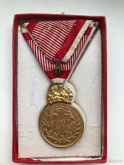 Rakouská vojenská záslužná medaile - Signum Laudis - 2