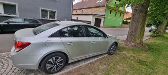 Prodám Chevrolet Cruize 2l - 2