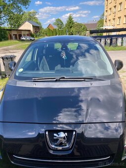 Peugeot 5008 1.6HDI 82KW 7mist - 2