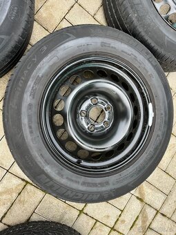 4x plechový disky 5x112 R16, letní pneu 50% - 2