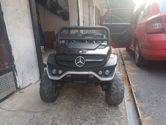 Mercedes Unimog se závadou elektroinstalace - 2