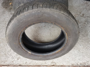 2x Nokian WR D4 195/65 R15 91T - jeté - 2