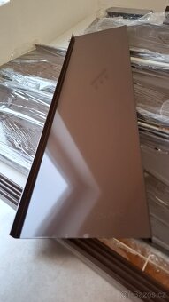 Kovové venkovní parapety pozink + lakované, nové - 2