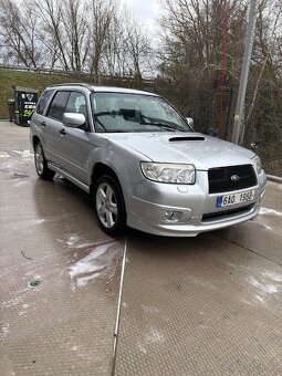 Subaru Forester 2.5xt - 2
