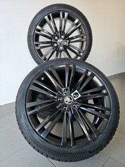 Orig. Škoda Superb III Zimní Conti 235/40/19 - Nové - 2