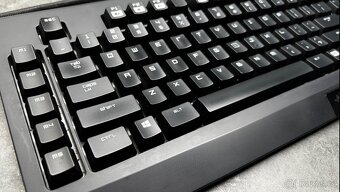 Klávesnice Razer BlackWidow Chroma (RZ03-0122) - 2