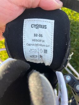 Prodám inline rostoucí kolečkové brusle vel. 32-35 EU - 2