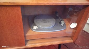 Skříňový elektrický gramofon Supraphon SL20 (1958) - 2
