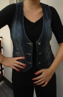 dámská džínová vestička v.40-42 - 2