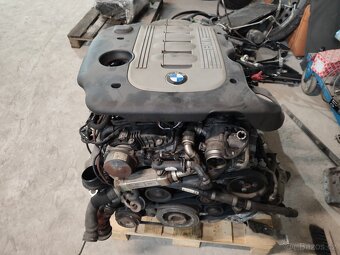 BMW motor 210kw 306D5 M57N2 biturbo - 2