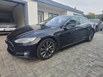 Tesla Model S 85 Free Supercharger - 2