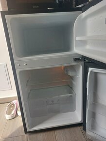Prodám ledničku v záruce - 2