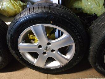 ALU kola Peugeot 4x108 r16 Originál, Zánovní pneu 8mm - 2