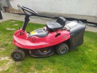 Prodám zahradní traktůrek - 2