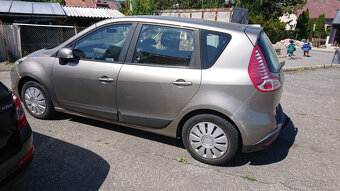 Renault Megane Scenic - 2