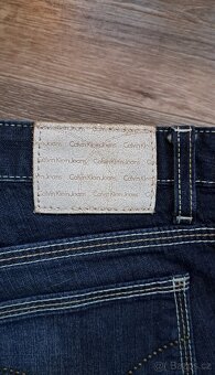 Hezké dámské džíny Calvin Klein - 2