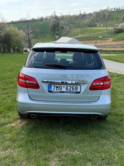 Mercedes Benz B 180 - 2
