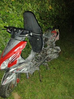Prodám skútr maxon 125 na ND s tp - 2