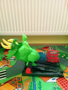Hot wheels triceratops - 2