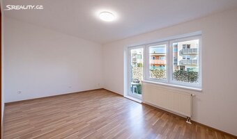 Pronájem bytu 1kk 36m2 + 150m2 Zahrádka - 2