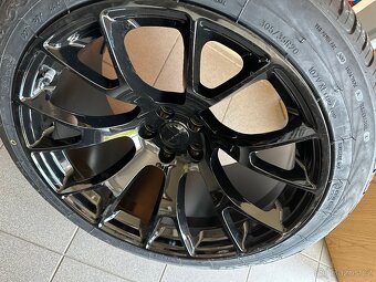 Kola s pneu na Dodge Challenger/Charger Widebody - 2