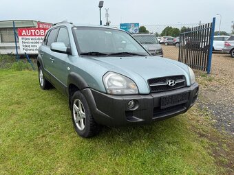 Hyundai TUCSON 2,0 i - 2