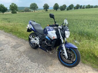 Suzuki GSR 600 - 2
