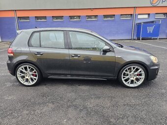 Volkswagen Golf 6 GTI - 2