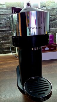 Nespresso kávovar Vertuo Next Deluxe Pure Chrome - 2