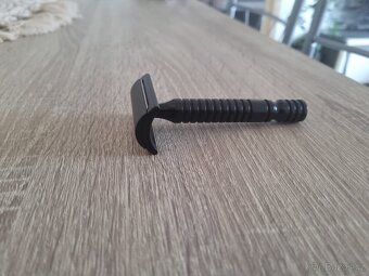 Holící strojek Razorock BBS - 2