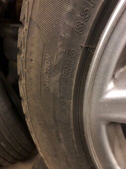 Prodám sadu zimních kol 195/55R15 Peugeot s roztečí 4x108 - 2