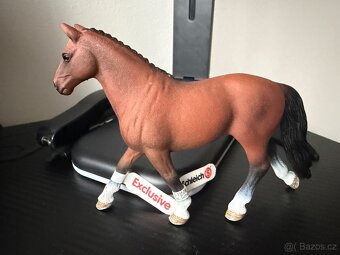 Schleich Hannoverská klisna exclusive - 2
