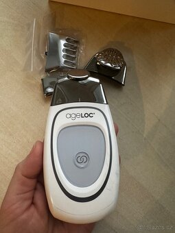 Galvanický strojek na vrásky NuSkin - 2