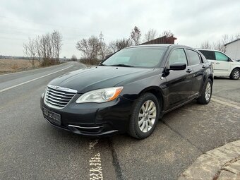 Chrysler 200 2,4L DOHC VVT Touring 2012 - 2