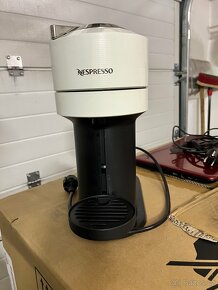 Kávovar Nespresso - 2