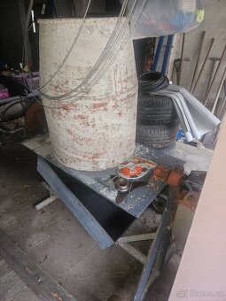 Míchačka na 2 kolečka. 380V - 2