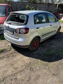 VW Golf V Plus dily - 2