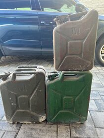 kanystry 20L / 10L - 2