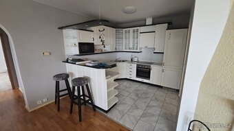 KUCHYŇSKÁ LINKA VČETNĚ SPOTŘEBIČŮ LEVNĚ - SPĚCHÁ - 2