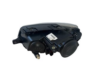 Pravý halogen světlo 3C0941006Q VW Passat B6 r.v. 2008 - 2