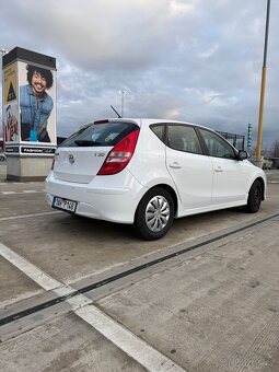 Volný ihned UBER , Bolt ECONOMY - Hyundai i 30 1,4 LPG - 2