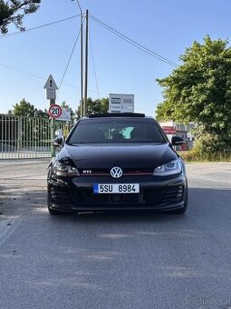 Volkswagen Golf GTI 7 Performance - 2